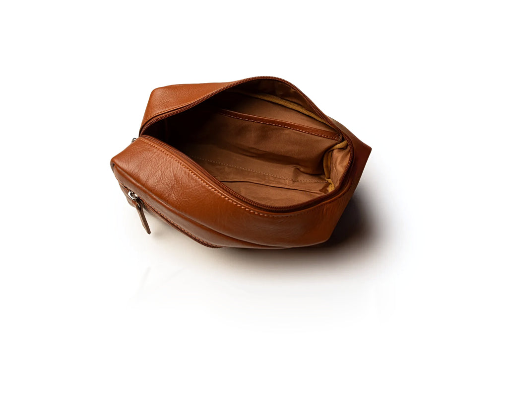 Classic Toiletry Bag - Cognac, Large